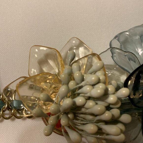 Plunder necklace with ribbon/chain intertwined and large detail flowers - Picture 7 of 9